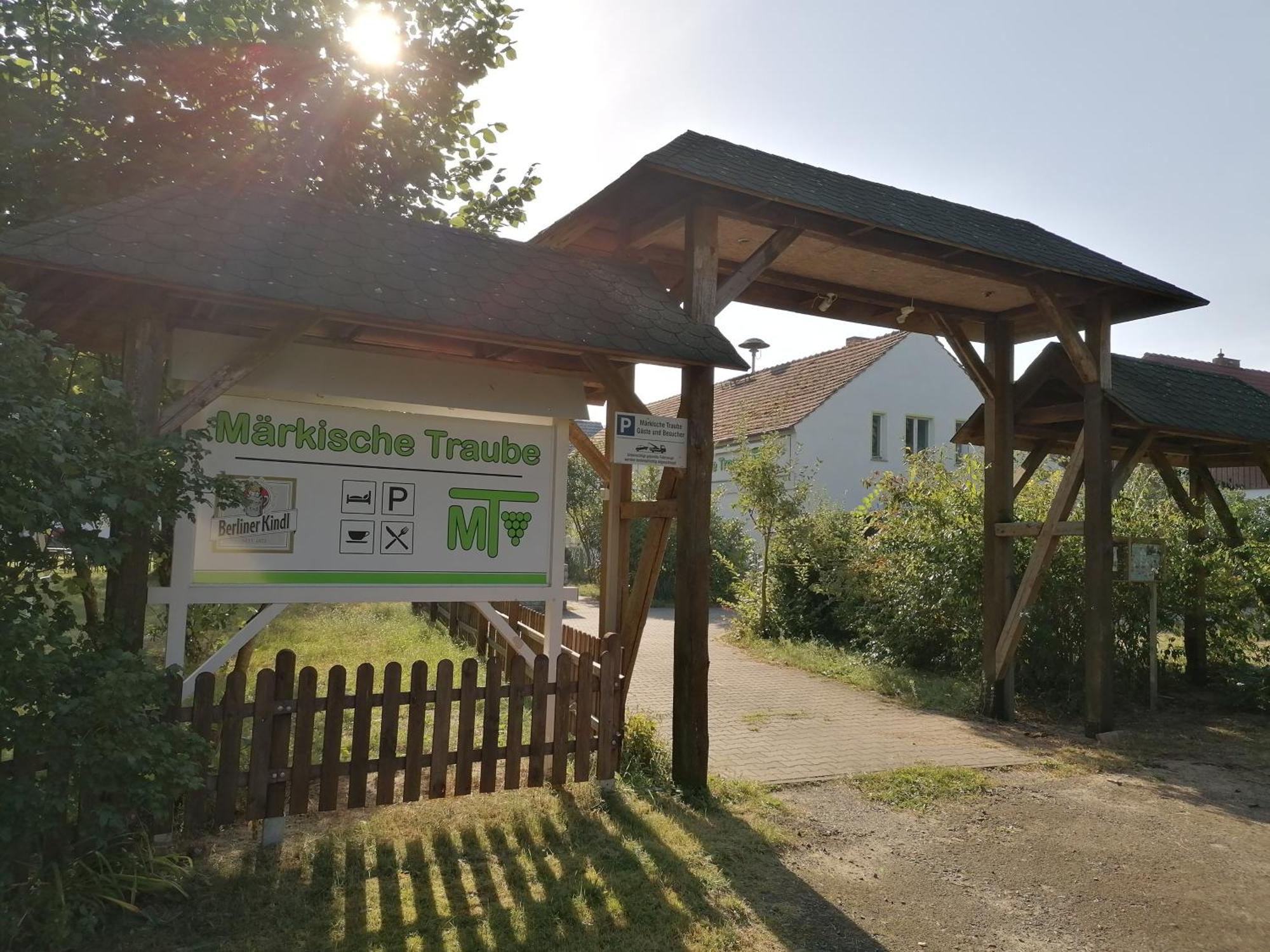 "Maerkische Traube" Idyllisches Gaestehaus Fuer Selbsversorger Zesch Exterior foto